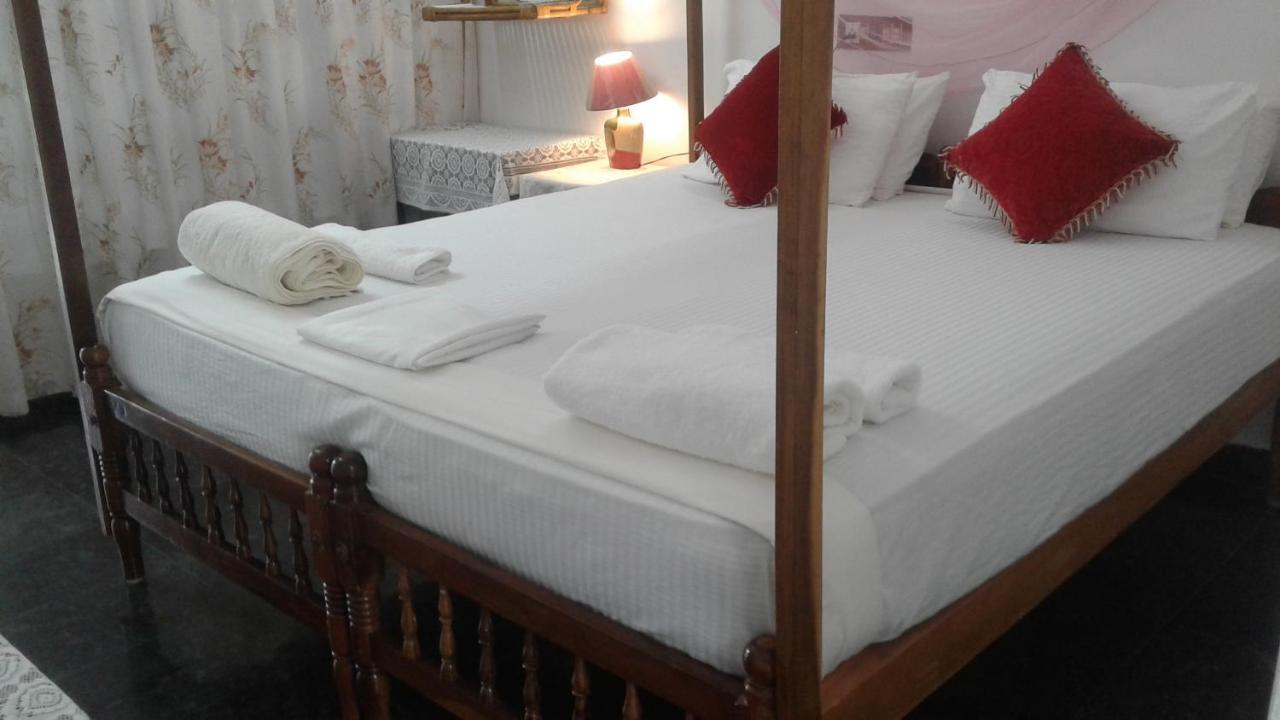 Baby House Hotell Varkala Exteriör bild