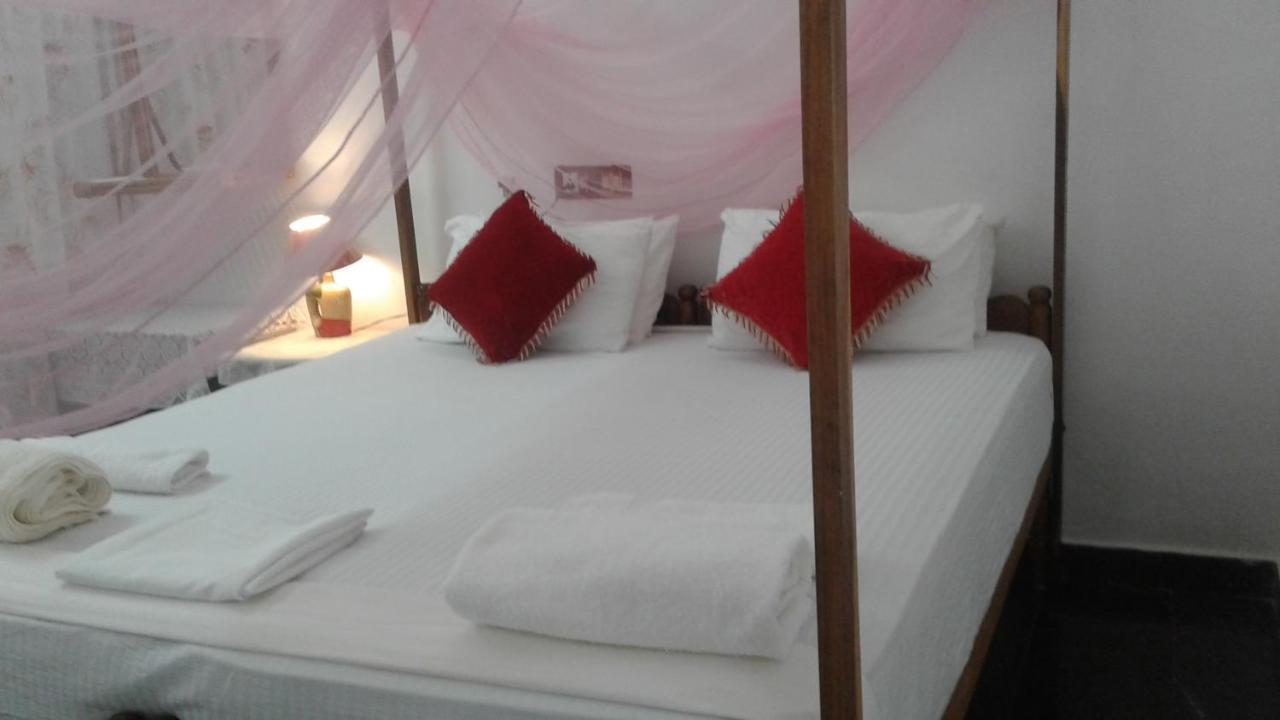 Baby House Hotell Varkala Exteriör bild